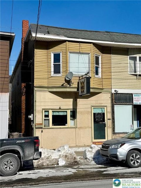 Photo of 106 E Catawissa Street, Nesquehoning Boro, PA 18240 (MLS # 771682)