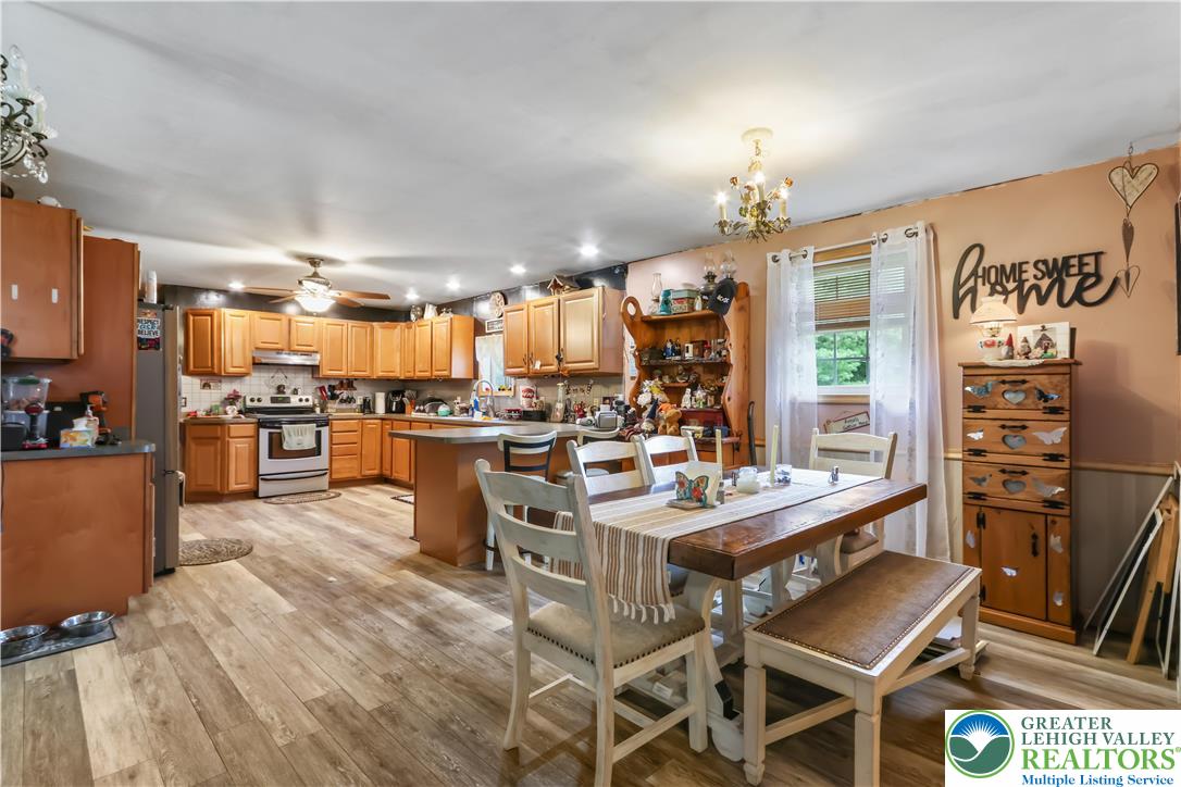 Lower Towamensing Tp, Pennsylvania 18071, United States, 3 Bedrooms Bedrooms, ,2 BathroomsBathrooms,Residential,Active,179507