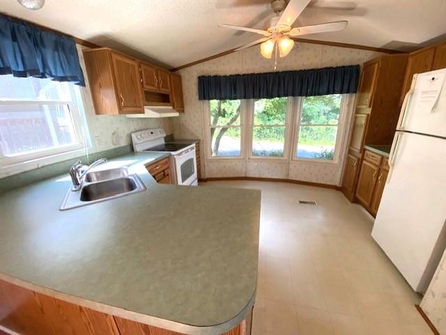 360 Delaware Drive 16