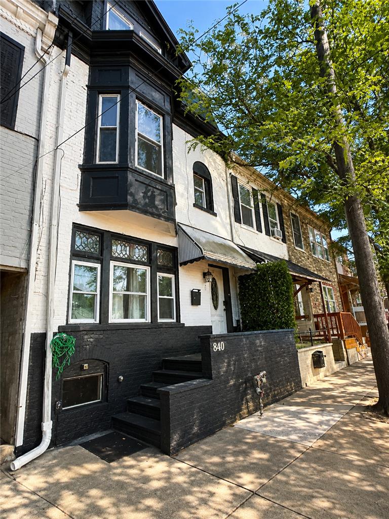 840 W Walnut Street