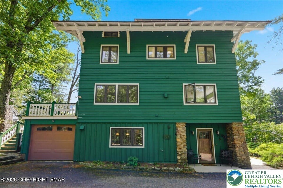 119 Falls Drive