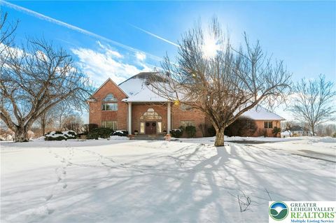 Homes For Sale - 3640 Manor Road<br/> Bethlehem, PA 18020