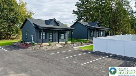 Photo of 1511 Lincoln Street #B, Catasauqua, PA 18032 (MLS # 770858)