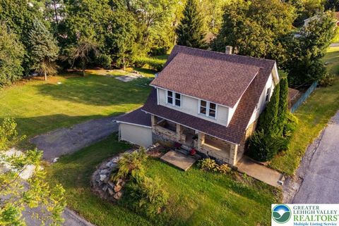 Photo of 2024 Wayne Street, Bethlehem Twp, PA 18020 (MLS # 765569) Photo of 2024 Wayne Street, Bethlehem Twp, PA 18020 (MLS # 765569)