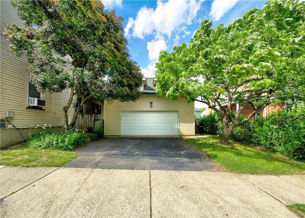 321 E Market Street