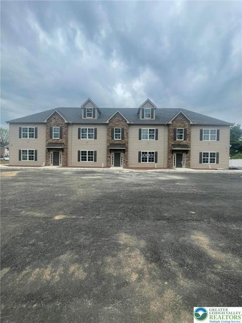 Photo of 1036 Blake Street #101, Bethlehem, PA 18017 (MLS # 768038)