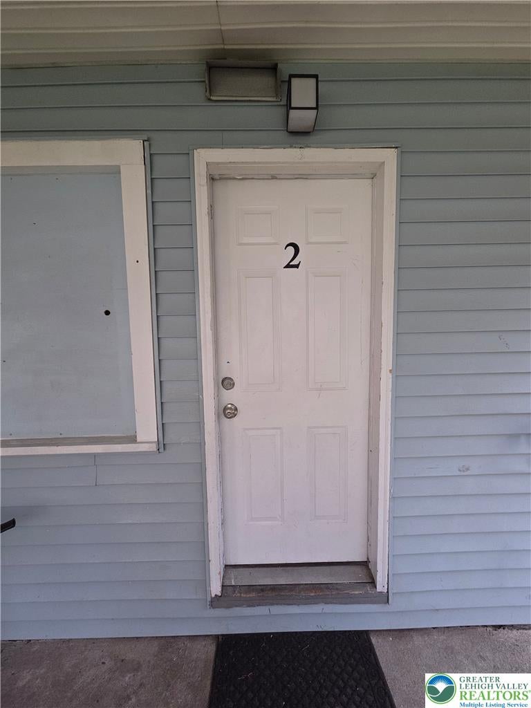 632 E 5th Street 2