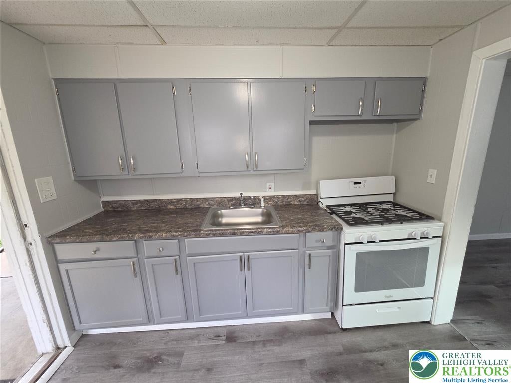 632 E 5th Street 2
