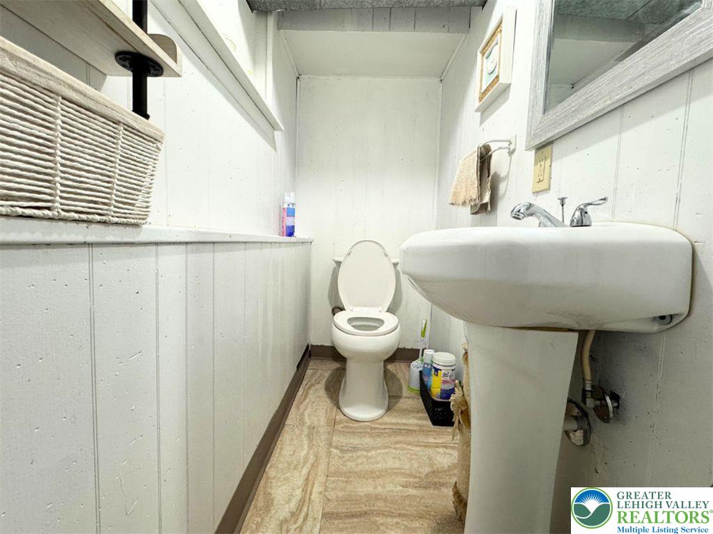 Allentown City, Pennsylvania 18103, United States, 4 Bedrooms Bedrooms, ,2 BathroomsBathrooms,Residential,Active,230292