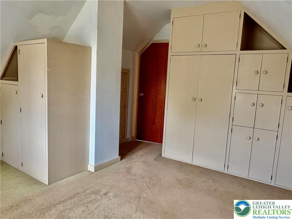 South Whitehall Twp, Pennsylvania 18104, United States, 3 Bedrooms Bedrooms, ,2 BathroomsBathrooms,Residential,Pending,192545