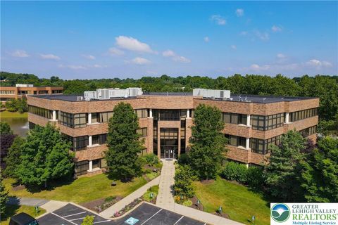 Photo of 1495 Valley Center Parkway #130, Hanover Twp, PA 18017 (MLS # 762873) Photo of 1495 Valley Center Parkway #130, Hanover Twp, PA 18017 (MLS # 762873)