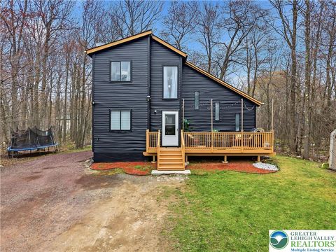 Photo of 9196 Buttonwood Court, Coolbaugh Twp, PA 18466 (MLS # 776116)