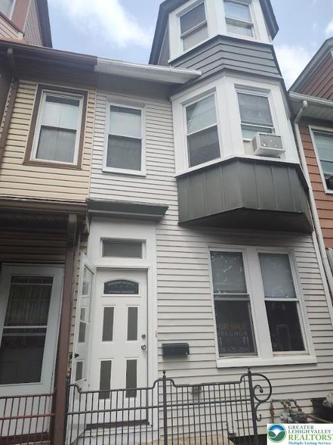 Photo of 1131 Washington Street, Easton, PA 18042 (MLS # 762482) Photo of 1131 Washington Street, Easton, PA 18042 (MLS # 762482)