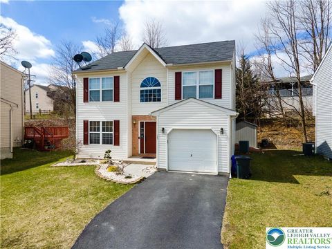 Photo of 127 Highlands Circle, Easton, PA 18042 (MLS # 775805)