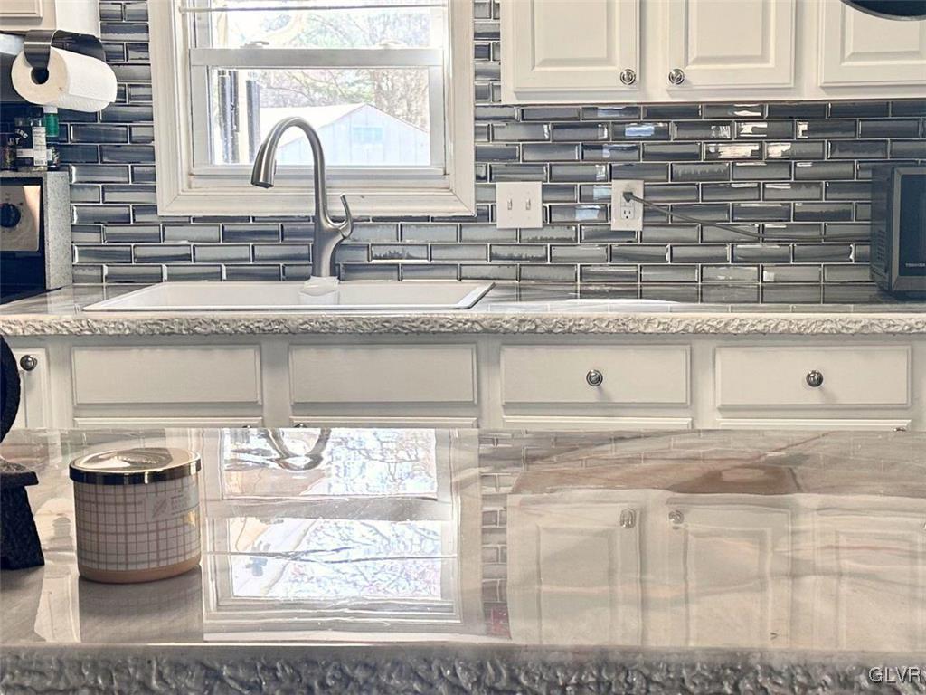 Upper Macungie Twp, Pennsylvania 18031, United States, 3 Bedrooms Bedrooms, ,2 BathroomsBathrooms,Residential,Active,80281