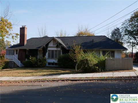 Photo of 2122 W Walnut Street #E, Allentown, PA 18104 (MLS # 766670) Photo of 2122 W Walnut Street #E, Allentown, PA 18104 (MLS # 766670)