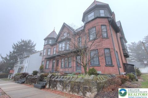 Photo of 135 E Wall Street, Bethlehem, PA 18018 (MLS # 776191)