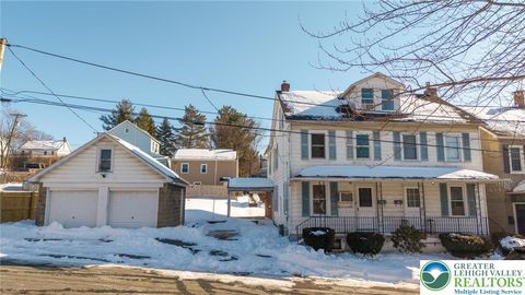 Photo of 34 N Prospect Street, Phillipsburg, NJ 08865 (MLS # 771522)