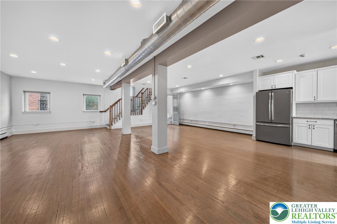 428 Northampton Street 2R