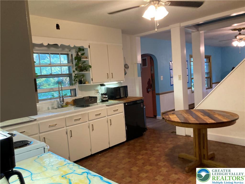 Springfield Twp, Pennsylvania 18077, United States, 4 Bedrooms Bedrooms, ,3 BathroomsBathrooms,Residential,Active,168943