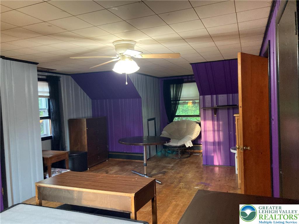 Springfield Twp, Pennsylvania 18077, United States, 4 Bedrooms Bedrooms, ,3 BathroomsBathrooms,Residential,Active,168943