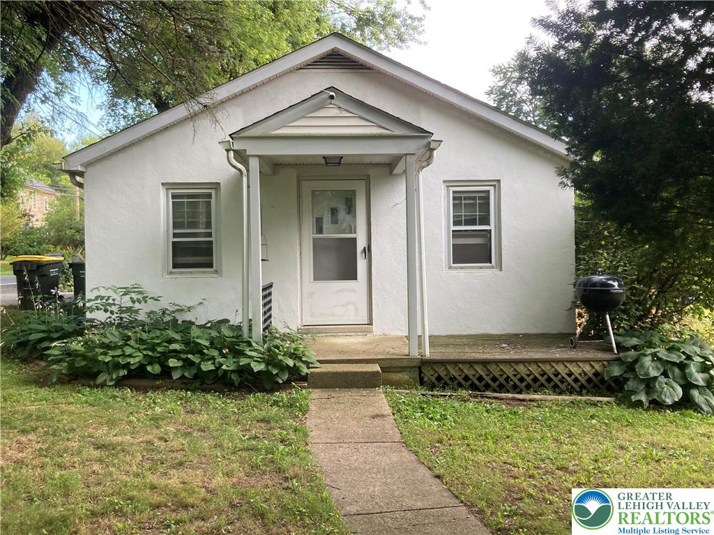 Springfield Twp, Pennsylvania 18077, United States, 4 Bedrooms Bedrooms, ,3 BathroomsBathrooms,Residential,Active,168943