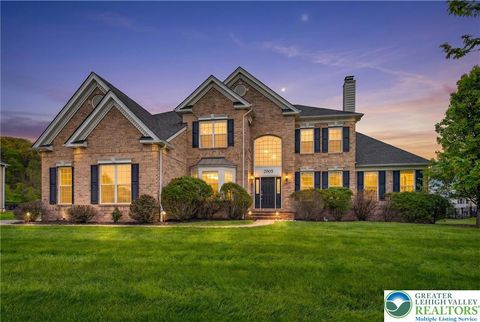 Photo of 2005 Rainlilly Drive, Upper Saucon Twp, PA 18034 (MLS # 776039)