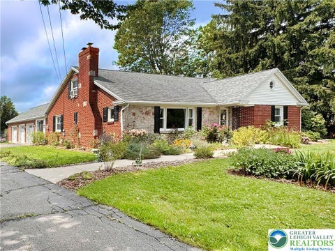 Photo for 549 Nazareth Drive