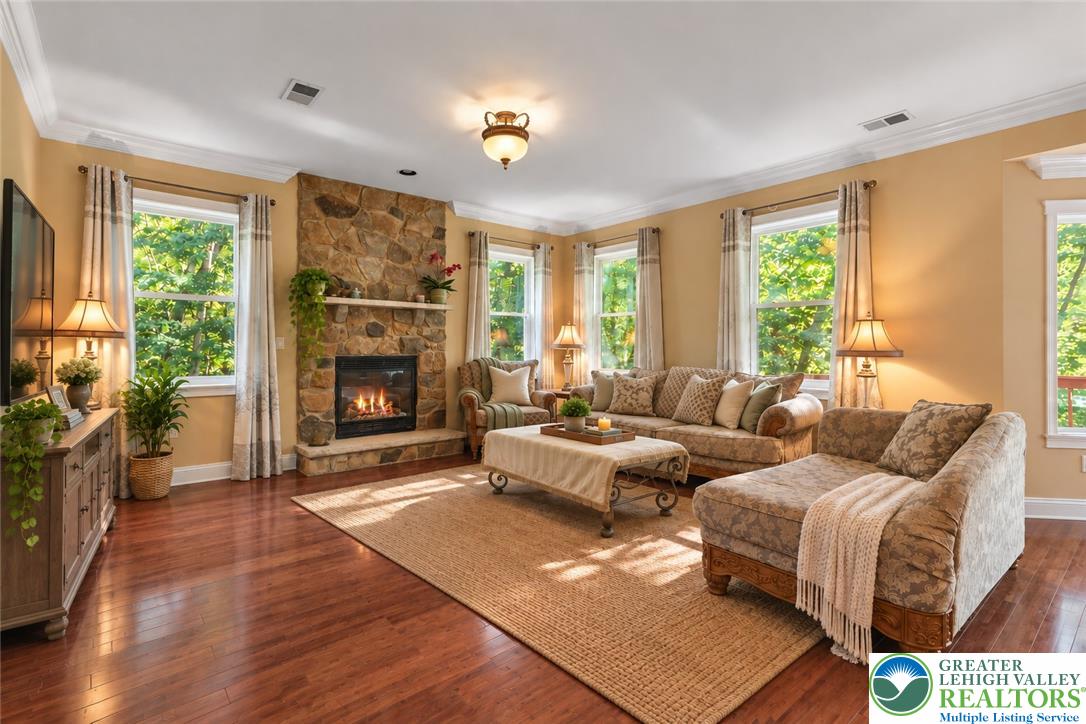 105 Mulberry Lane
