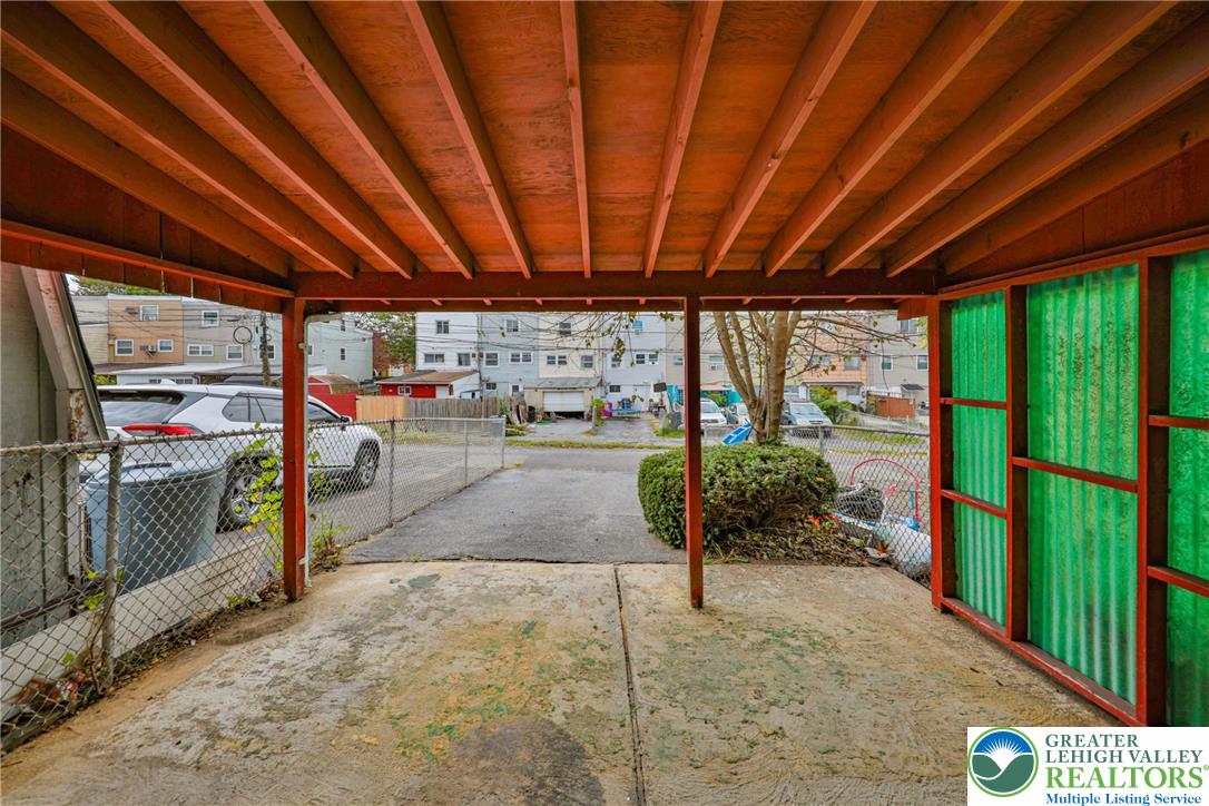 Allentown City, Pennsylvania 18103, United States, 3 Bedrooms Bedrooms, ,2 BathroomsBathrooms,Residential,Active,227385