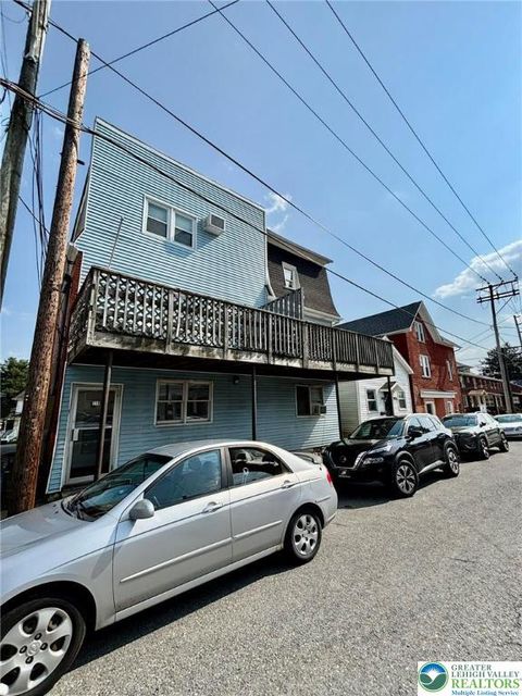Photo of 210 Main Street #4, Pen Argyl Boro, PA 18072 (MLS # 772202)