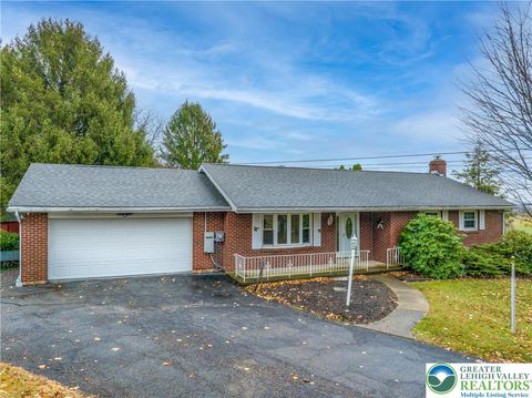 Photo of 540 Hilldale Drive, Moore Twp, PA 18014 (MLS # 767843)