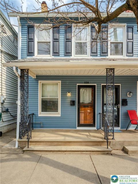 Photo of 520 Maple Street, Bethlehem, PA 18018 (MLS # 774635)