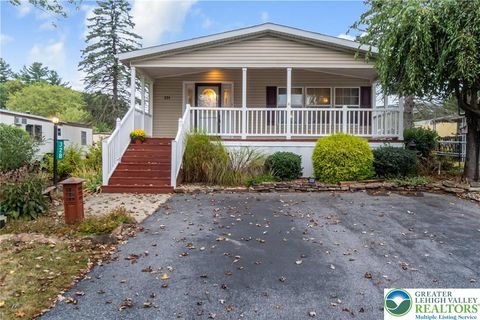 Photo of 32 Derose Street, Lehigh Twp, PA 18088 (MLS # 765397) Photo of 32 Derose Street, Lehigh Twp, PA 18088 (MLS # 765397)