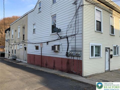 Photo of 106 N 11th, Pottsville, PA 17901 (MLS # 762711) Photo of 106 N 11th, Pottsville, PA 17901 (MLS # 762711)