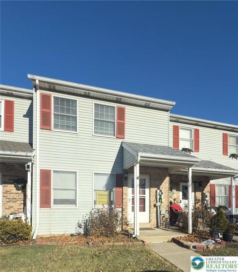 Photo of 17 Fort Lee Court, Forks Twp, PA 18040 (MLS # 773024)