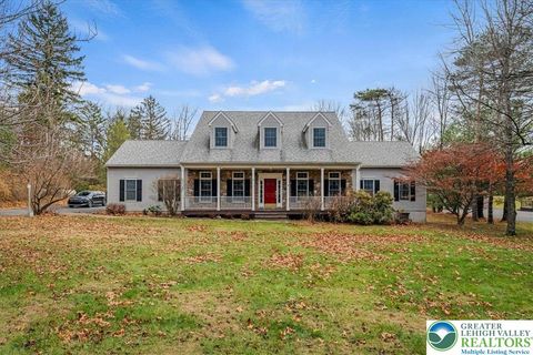 Photo of 126 Devonshire Drive, Hamilton Twp, PA 18360 (MLS # 769290)