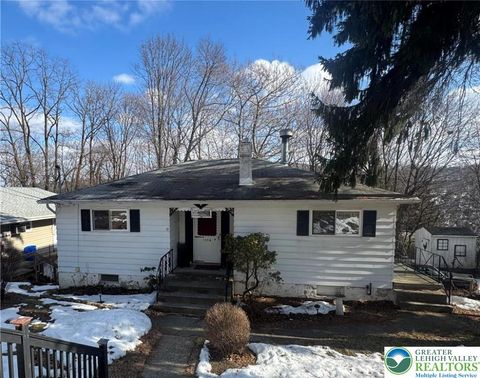 Photo of 1056 Graham Street, Bethlehem, PA 18015 (MLS # 770931)