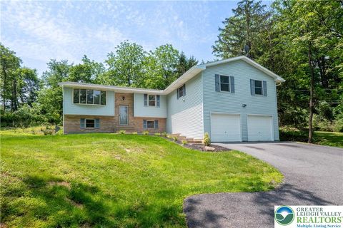 Photo of 416 Owl Alley, Slatington Boro, PA 18080 (MLS # 759021) Photo of 416 Owl Alley, Slatington Boro, PA 18080 (MLS # 759021)