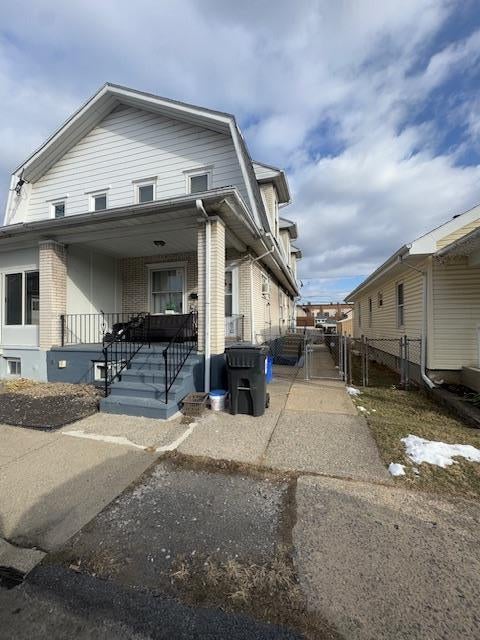 834 Fernwood Street