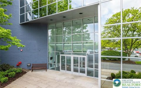 Photo of 95 Highland Avenue #208, Hanover Twp, PA 18017 (MLS # 768710)