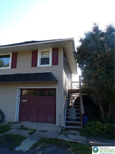 Photo of 59 S Delaware Drive #2, Upper Mt Bethel Twp, PA 18013 (MLS # 765557) Photo of 59 S Delaware Drive #2, Upper Mt Bethel Twp, PA 18013 (MLS # 765557)