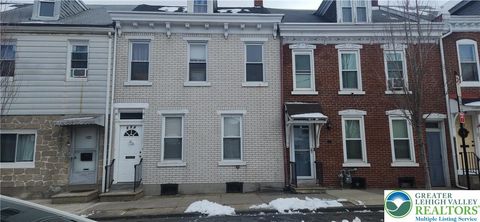 Photo of 215 N 10th Street, Allentown, PA 18102 (MLS # 772285)