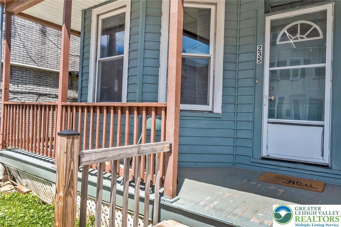 235 W Nesquehoning Street