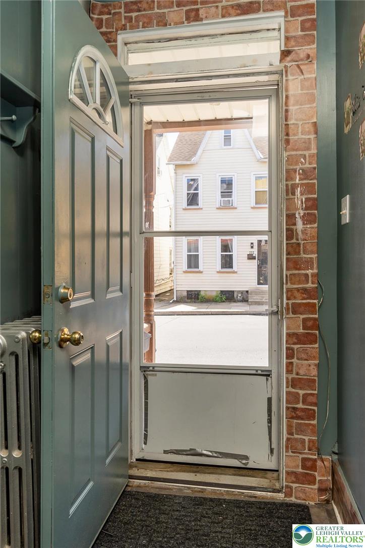 235 W Nesquehoning Street