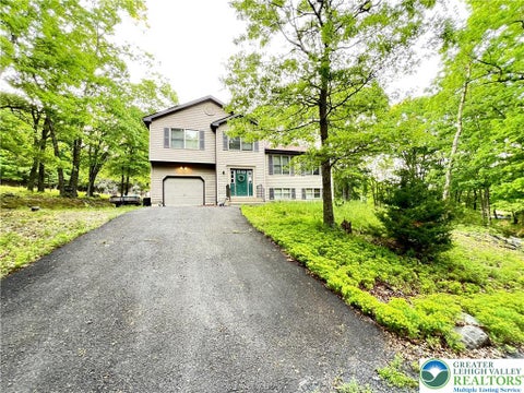 Homes For Sale - 107 Warbler Court<br/> Lehman Twp, PA 18324