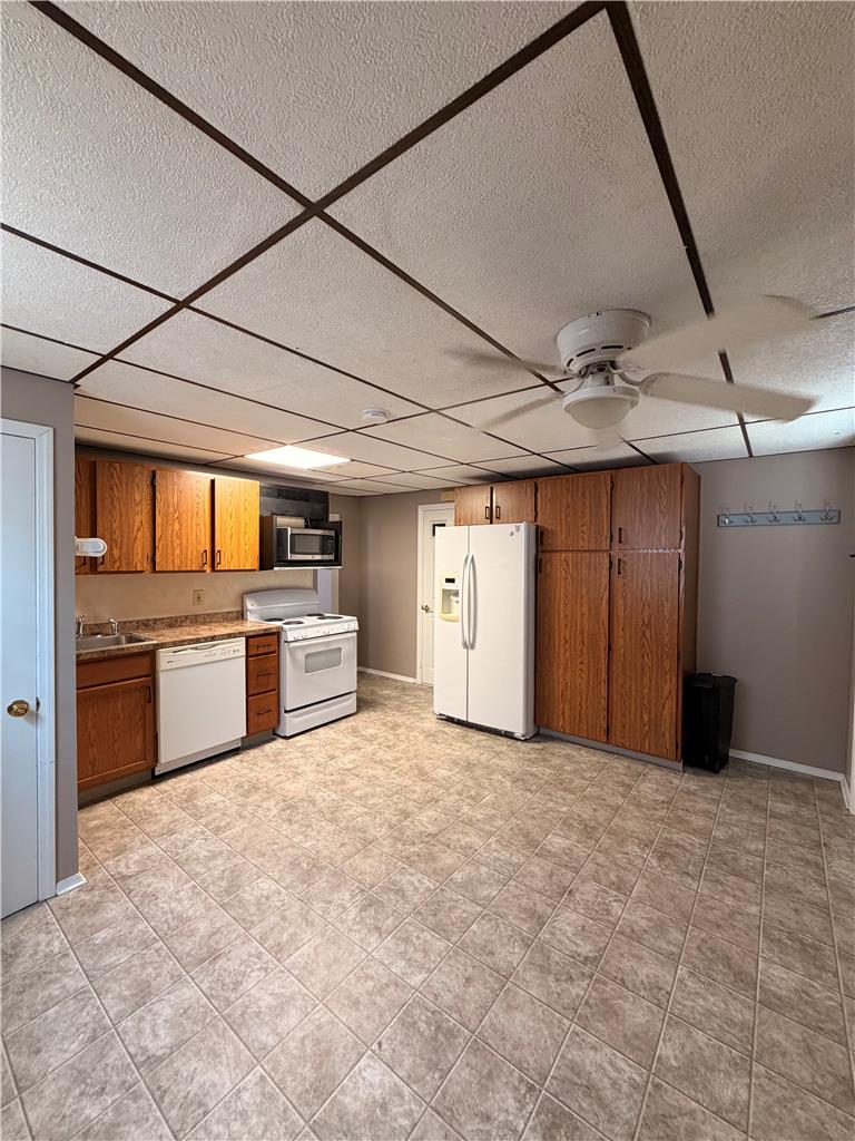 60 E North Street B2