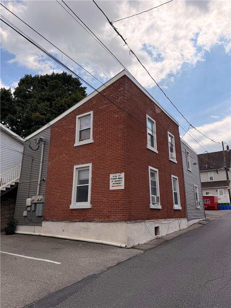 60 E North Street B2