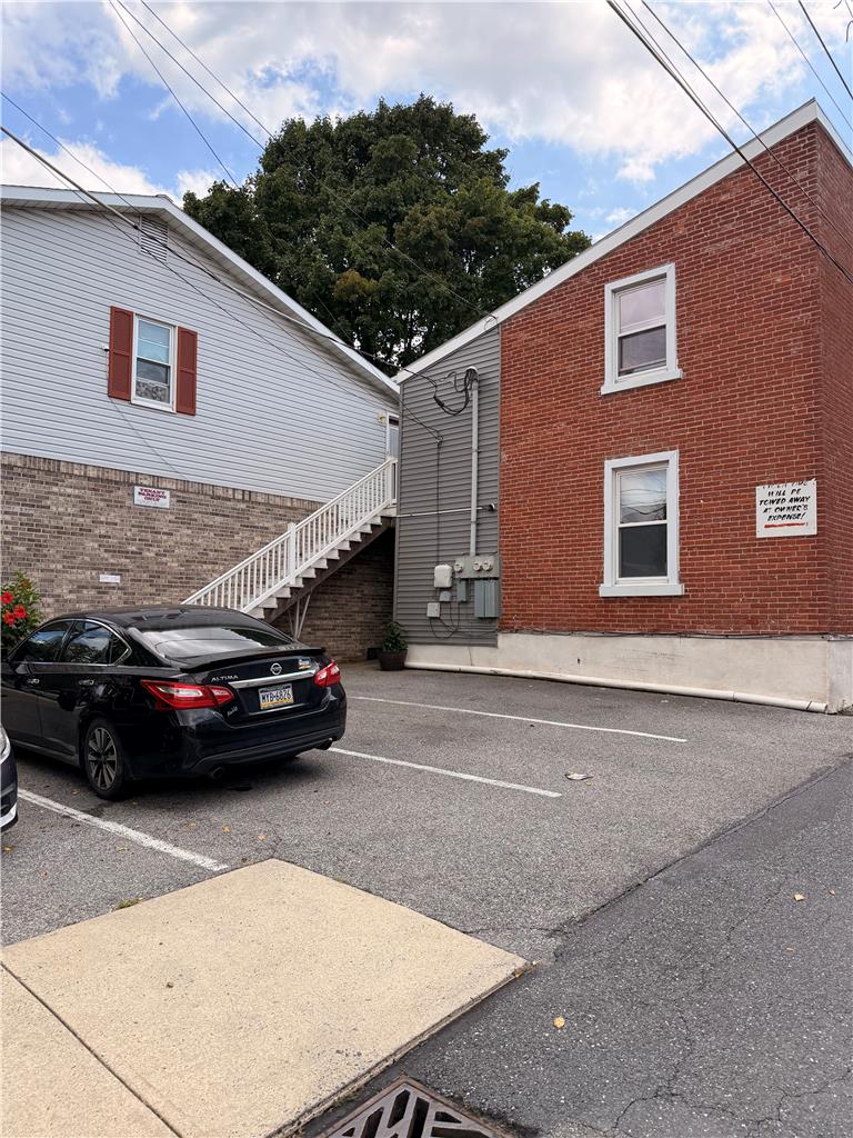 60 E North Street B2