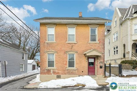 Photo of 118 Union Street, Catasauqua Boro, PA 18032 (MLS # 770673)